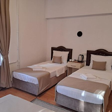 Soezer Otel Аявали Екстериор снимка